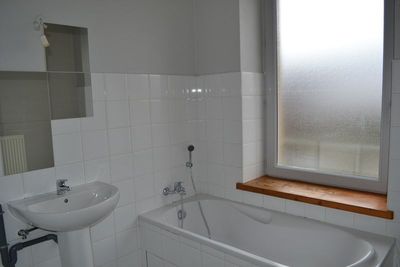 Duplex T4 Tence Duplex 97m² propre. 3 chambres. Cave. Duplex 4 Tence Duplex 97m² propre. 3 chambres. Cave.