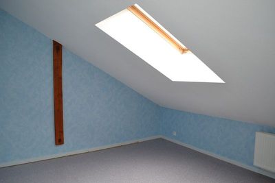 Duplex T4 Tence Duplex 97m² propre. 3 chambres. Cave. Duplex 4 Tence Duplex 97m² propre. 3 chambres. Cave.