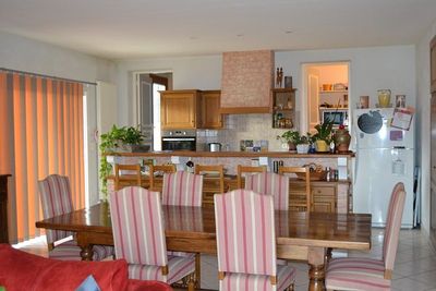 Entrepôt et villa Le Chambon sur Lignon Superbe état. Proche centre.