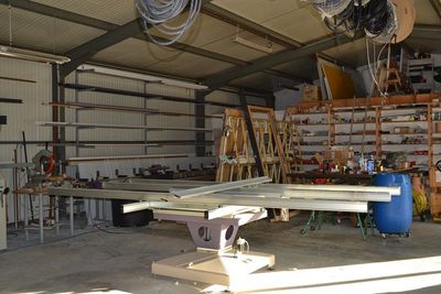 Entrepôt et villa Le Chambon sur Lignon Superbe état. Proche centre.