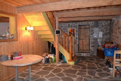 Ancienne ferme rénovée T7 Campagne du Mazet St Voy 4 chambres. Cachet. Pièce de vie avec cheminée