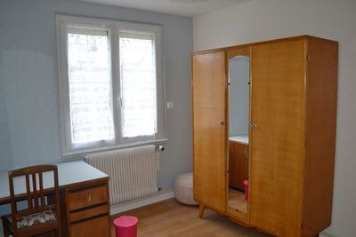 Appartement Le Chambon sur Lignon 100m². 3 chambres. Chauffage central fuel.