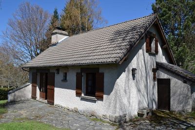 Maison individuelle T3 Le Chambon sur Lignon A rafraîchir. 900m² de terrain. Cheminée. Garage. Maison individuelle 3 Le Chambon sur Lignon A rafraîchir. 900m² de terrain. Cheminée. Garage.
