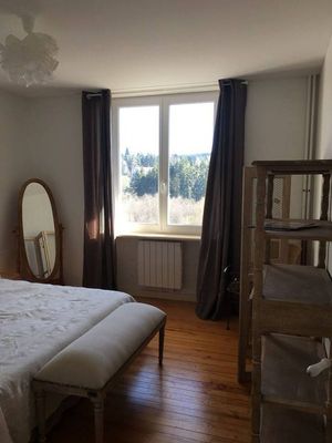 Appartement T3 avec terrasse.