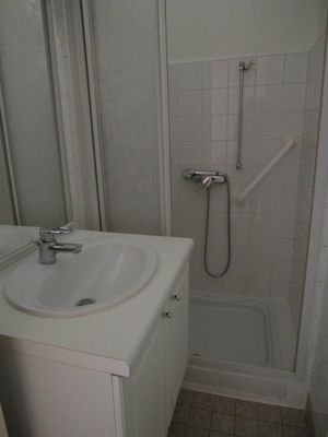 Appartement T2 LE CHAMBON SUR LIGNON Appartement rénové au 1er étage  Appartement 2 LE CHAMBON SUR LIGNON Haute-Loire Appartement rénové au 1er étage