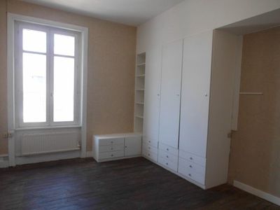 Appartement T5 LE CHAMBON SUR LIGNON CENTRE Appartement en duplex Appartement 5 LE CHAMBON SUR LIGNON CENTRE Appartement en duplex