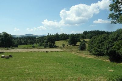 Maison mitoyenne Campagne du Mazet St Voy Petite maison T3 avec jardin