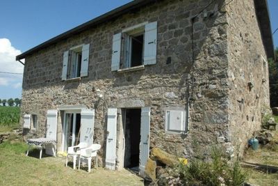 Maison mitoyenne Campagne du Mazet St Voy Petite maison T3 avec jardin