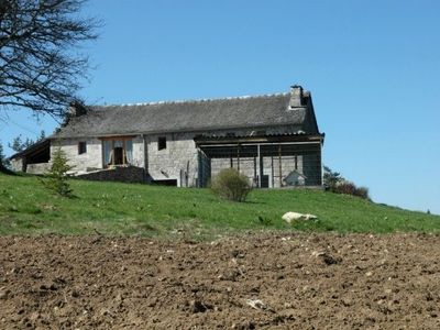 Moins d'un hectare T8 Campagne du Chambon ferme rénovée 1 hectare attenant Moins d'un hectare 8 Campagne du Chambon Haute-Loire ferme rénovée 1 hectare attenant