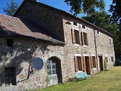 Plus d'un hectare T6 LIMITE HAUTE LOIRE ARDECHE Au milieu de la nature, bois et forêt avec bergerie à rénover. Plus d'un hectare 6 LIMITE HAUTE LOIRE ARDECHE DEVESSET Au milieu de la nature, bois et forêt avec bergerie à rénover.