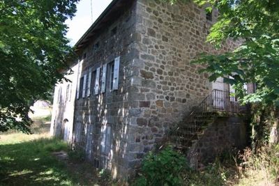 Moins d'un hectare T5 LE CHAMBON SUR LIGNON EXCLUSIVITE ! Unique, à saisir Moins d'un hectare 5 LE CHAMBON SUR LIGNON EXCLUSIVITE ! Haute-Loire Unique, à saisir