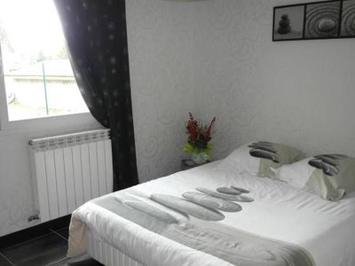 Chambre avec dressing au RDC