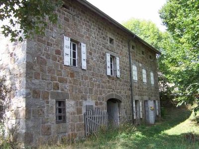 Moins d'un hectare T5 LE CHAMBON SUR LIGNON EXCLUSIVITE ! Unique, à saisir Moins d'un hectare 5 LE CHAMBON SUR LIGNON EXCLUSIVITE ! Haute-Loire Unique, à saisir