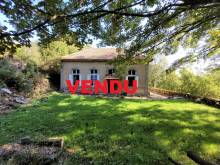 Ancienne école de 1870 en campagne d'Araules