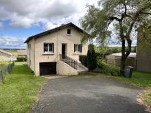 Maison à rafraichir avec jardin à Fay sur Lignon