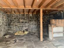 Maison mitoyenne avec jardin et dépendance en campagne du Mazet Saint Voy