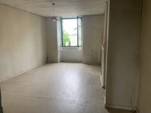 Immeuble à rénover au centre du village de Saint Agrève