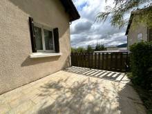 Maison à rafraichir avec jardin à Fay sur Lignon