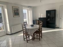 Appartement T3 Le Chambon sur Lignon centre.  Appartement rénové en Rez De Chaussée.