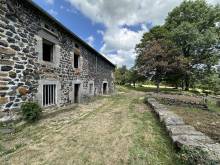 Ferme dans un hameau isolé à Champclause