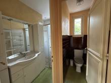 Maison à rafraichir avec dépendances sur Tence