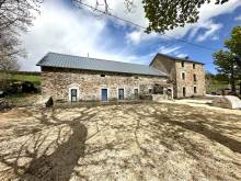 Ferme dans hameau isolé avec vue à Freycenet La Cuche