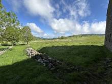 Ferme à rénover sur plus d'1,7 Ha à Araules