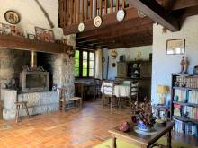 Petite maison sur joli terrain au Chambon sur Lignon