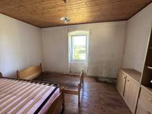 Maison mitoyenne avec jardinet en campagne de Mars