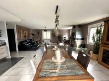 Maison des années 70 rénovée avec dépendances au Mazet Saint Voy