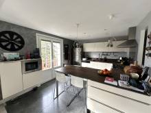 Maison des années 70 rénovée avec dépendances au Mazet Saint Voy