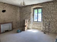 Propriété dans hameau isolé sur 6 000m² de terrain en campagne de St Bonnet